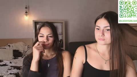 Snapshot of caressyourself chatting on 09.26.25 caressyourself online show from 09.26.25