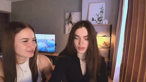 Snapshot of caressyourself chatting on 11.30.25 caressyourself online show from 11.30.25