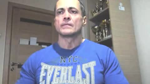 Laz online show from 12.21.25