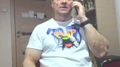 Snapshot of carin_the_body chatting on 04.02.26 Laz online show from 04.02.26