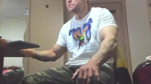 Snapshot of carin_the_body chatting on 04.03.26 Laz online show from 04.03.26