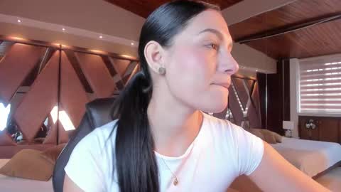 Carina online show from 12.04.25