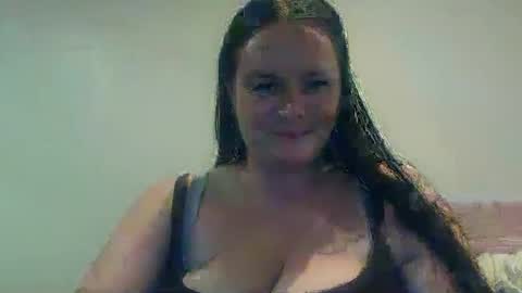 carinabro10 online show from 09.30.25