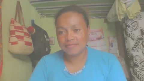 carinesexy69 online show from 02.04.25