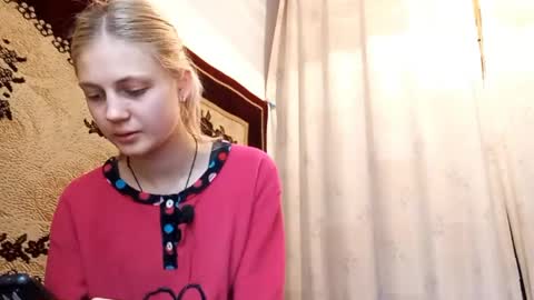 Kira online show from 04.22.26