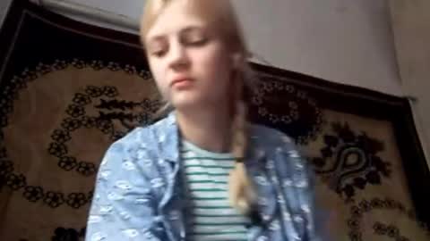 Kira online show from 04.27.26