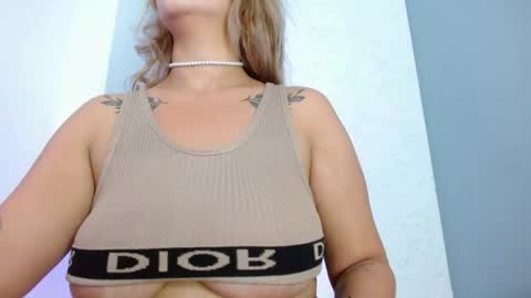 Snapshot of carla_beer chatting on 04.23.26 Carla online show from 04.23.26