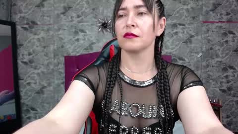 Carla naugthy  online show from 02.11.25