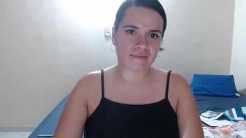 carlajames_1 online show from 12.12.24