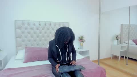 Carla online show from 01.05.26