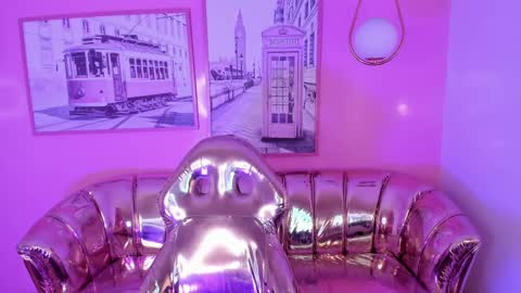 Snapshot of carlie_mayer chatting on 01.09.25 CARLYE online show from 01.09.25