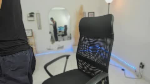 Snapshot of carlitosex09 chatting on 01.17.26 master online show from 01.17.26