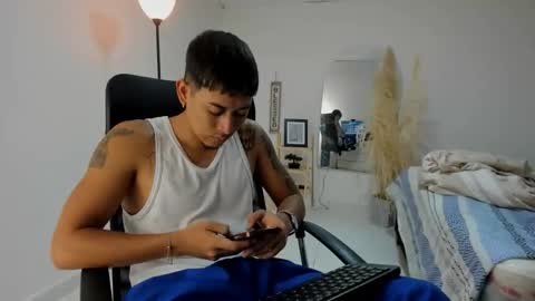 Snapshot of carlitosex09 chatting on 02.24.26 master online show from 02.24.26