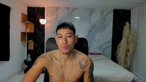 Snapshot of carlitosex09 chatting on 04.16.26 master online show from 04.16.26