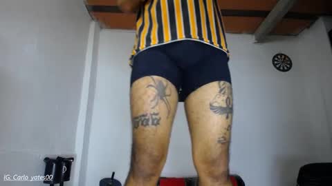 Snapshot of carlo_yates27 chatting on 03.12.25 carlo yates thx for help me to reach 100 thumps up online show from 03.12.25