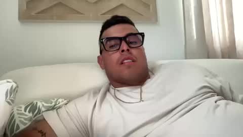 Snapshot of carlosportillo2186 chatting on 10.18.25 carlosportillo2186 online show from 10.18.25