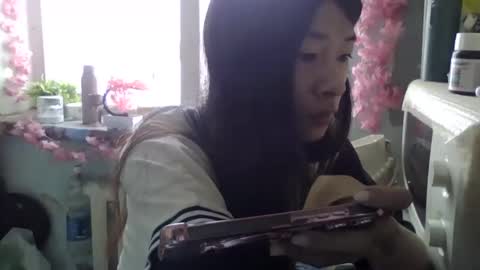 CarlyJoy online show from 09.29.25