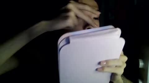 CarlyJoy online show from 01.05.26