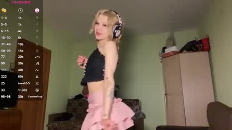 Elina online show from 06.18.26