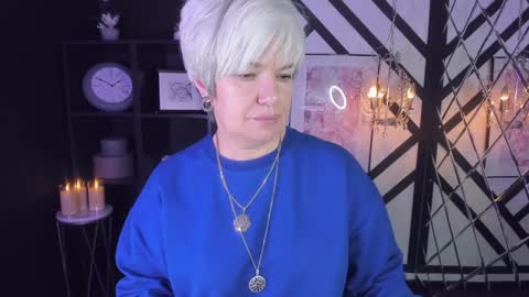 Snapshot of carmensoft chatting on 12.24.24 Carmen online show from 12.24.24