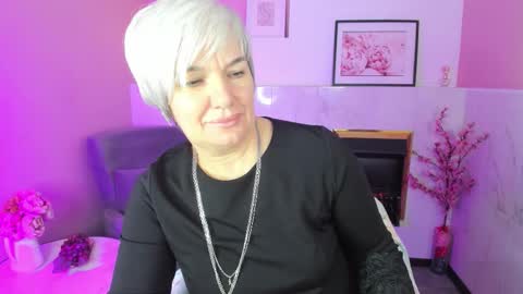 Snapshot of carmensoft chatting on 10.18.25 Carmen online show from 10.18.25