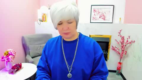 Snapshot of carmensoft chatting on 11.23.25 Carmen online show from 11.23.25