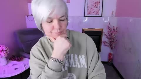 Carmen online show from 04.10.26