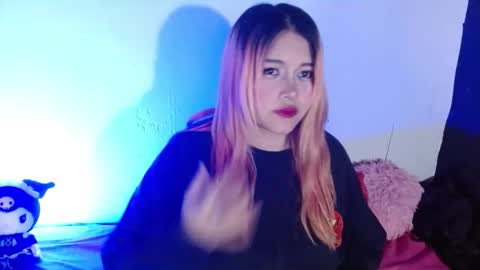 Snapshot of caro_linadorothy chatting on 11.15.25 carolina dorothy online show from 11.15.25