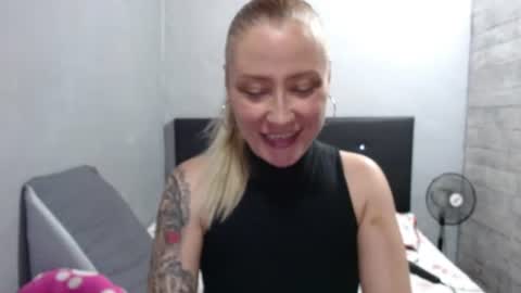 Caro milf  online show from 07.29.26