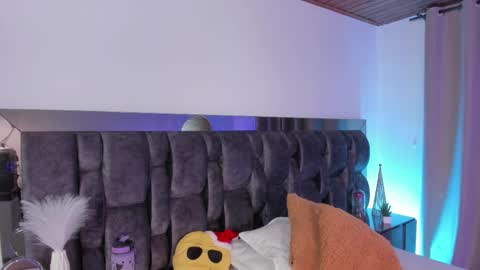 Carol  online show from 12.22.25