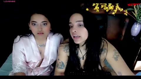 Snapshot of carolaine01 chatting on 02.13.25 Carolaine01 online show from 02.13.25