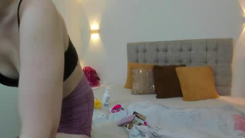 Carolina online show from 09.23.25