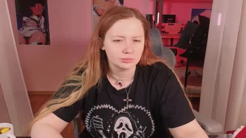 Snapshot of carolina_winter chatting on 02.11.26 Mira online show from 02.11.26