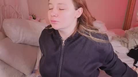 Snapshot of carolina_winter chatting on 03.04.26 Mira online show from 03.04.26