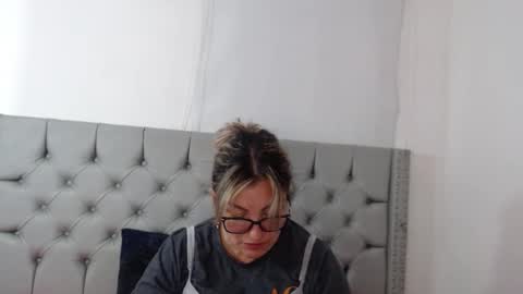 Snapshot of carolinacrus01 chatting on 02.12.25 Carolina online show from 02.12.25