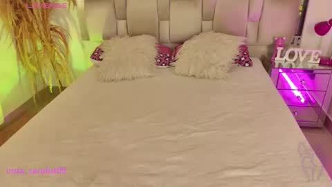 caroline online show from 02.08.26