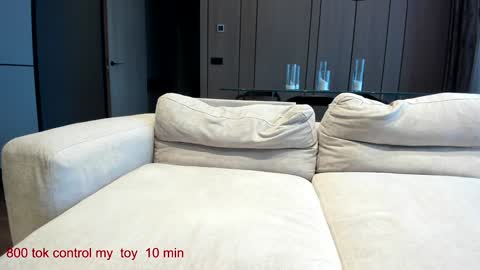 Lina.I will online 1 December   online show from 12.14.24