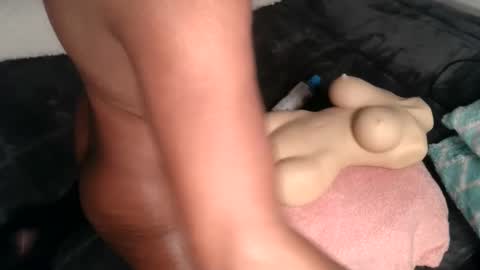 carolinayungin96 online show from 01.17.25