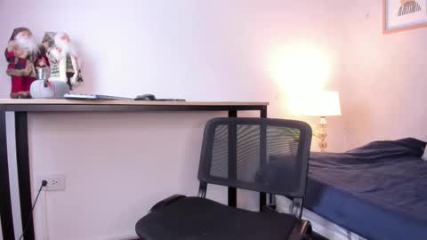  Caroline  online show from 01.14.26