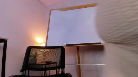  Caroline  online show from 04.20.26