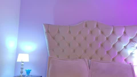Caroline online show from 05.27.26