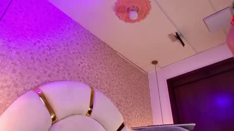 Carolina online show from 04.14.26