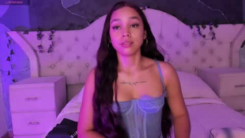 Caroline online show from 05.08.26