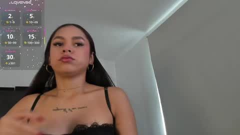 Caroline online show from 05.18.26