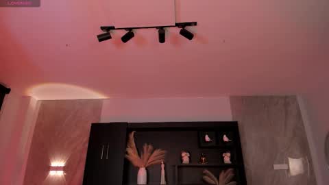 Caro online show from 12.04.25