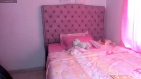 Caroline  online show from 09.29.25