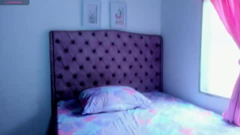 Caroline  online show from 10.12.25