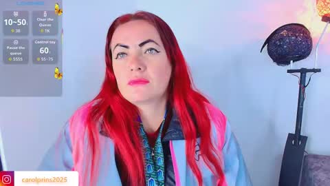 Carolinhe  online show from 11.12.25