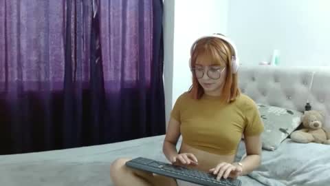 Snapshot of carolinnapinkman chatting on 02.05.26 carolinnapinkman online show from 02.05.26