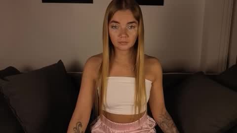 carriebradshawww online show from 10.23.25